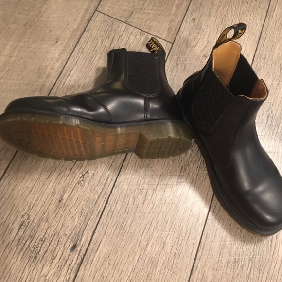 Dr. Martens Shoes - New Dr. Martens 2976 Chelsea Boots